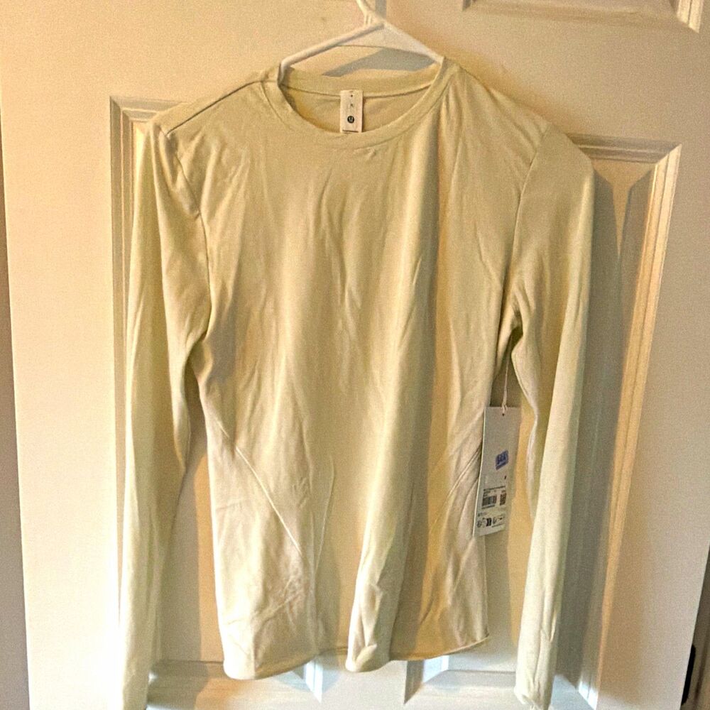 NWT Lululemon Nulu Crewneck Long Sleeve Shirt Top Bone Off White Cream Womens M - Picture 2 of 7